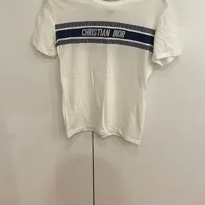 Christian Dior Tシャツ 星型プリント　ホワイト・ネイビー DIOR | CD Icon Tシャツ (リラックス フィット) コットンジャージー